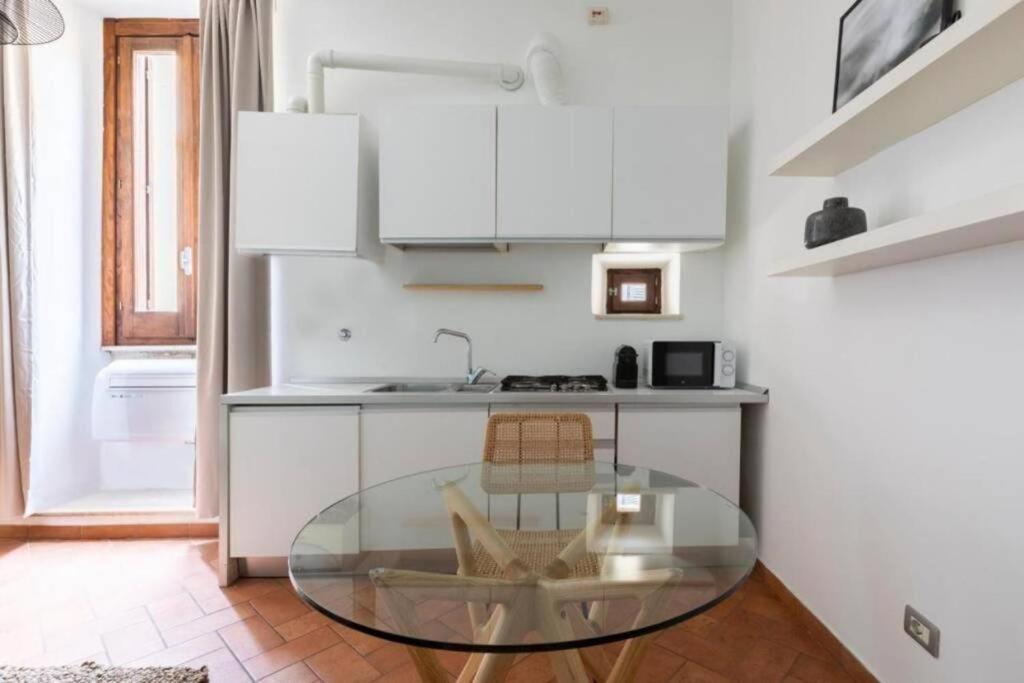 Apartment Daplace - Emilia Rome