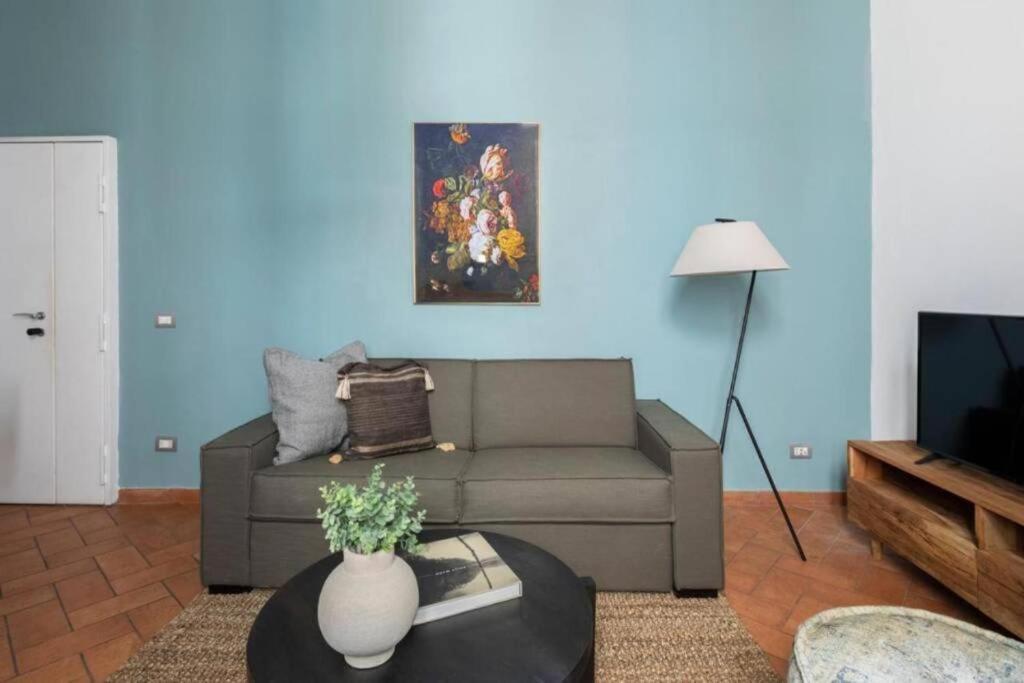 Daplace - Emilia * Rome